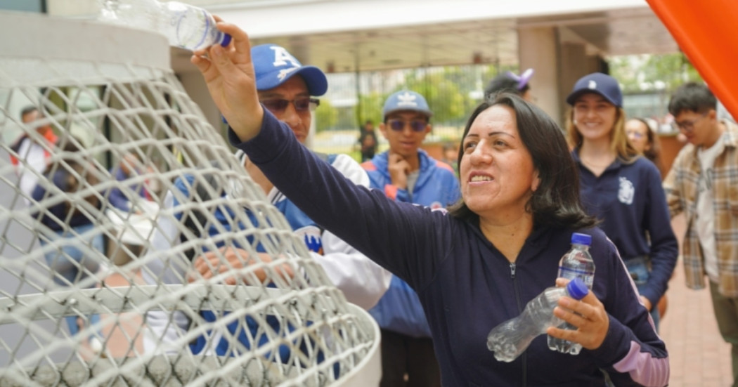 Jornada de reciclatón del IDRD en el CEFE El Tunal en Bogotá 2024 