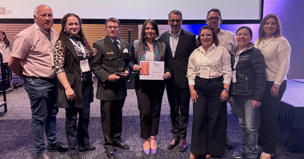 Reconocimiento a Bomberos de Bogotá por desarrollo sostenible