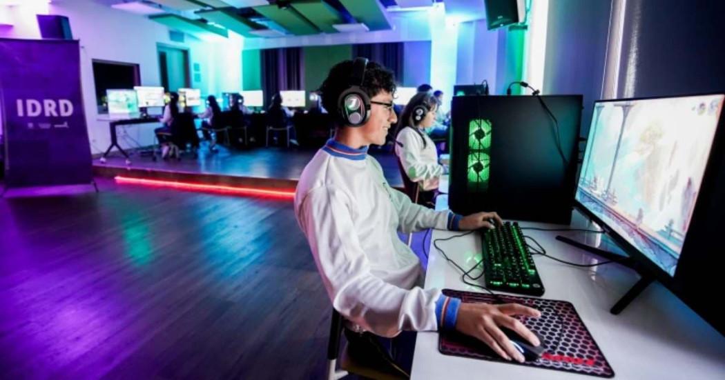 Educación en Bogotá: 80 estudiantes vivieron experiencia eSports 