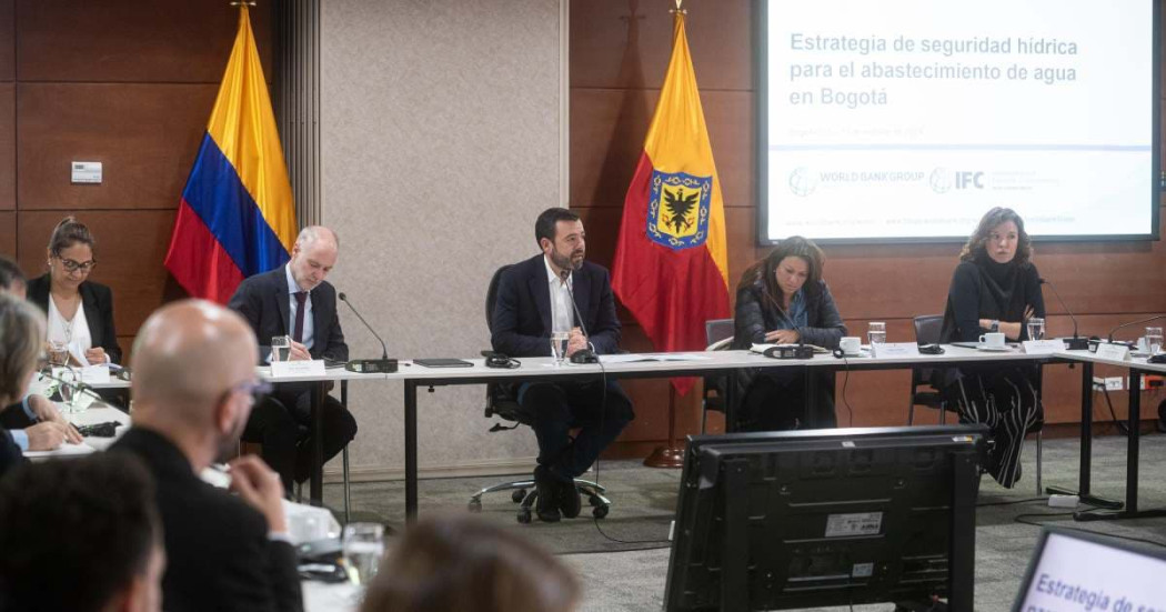 Mesa Cooperación Internacional resiliencia y cuidado del agua Bogotá