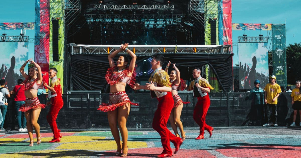 Aprender a bailar salsa en Bogotá con talleres gratis 