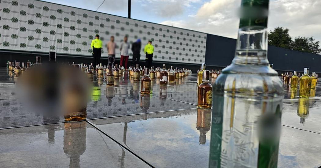 Tres capturados e incautadas 484 botellas de este licor adulterado en Kennedy