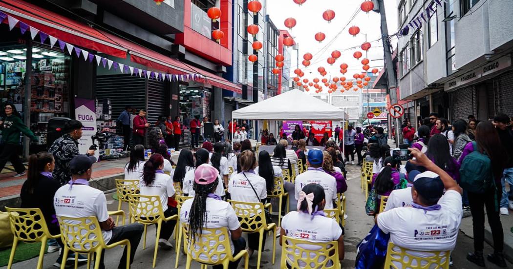 Mujeres en Bogotá: conoce la Red de Centros Comerciales Seguros 