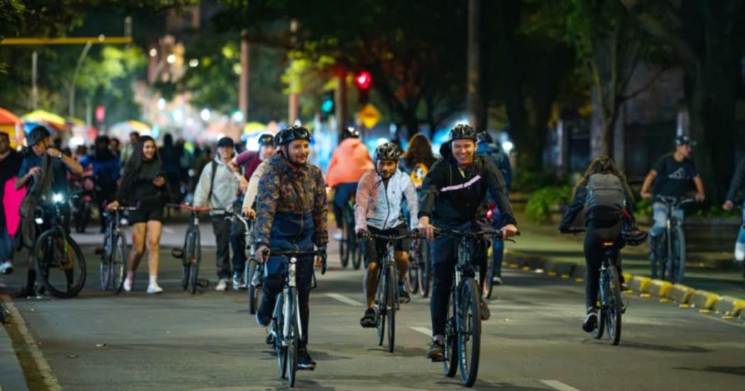 Ciclovía Nocturna de Bogotá: asiste hoy jueves 12 de diciembre de 2024