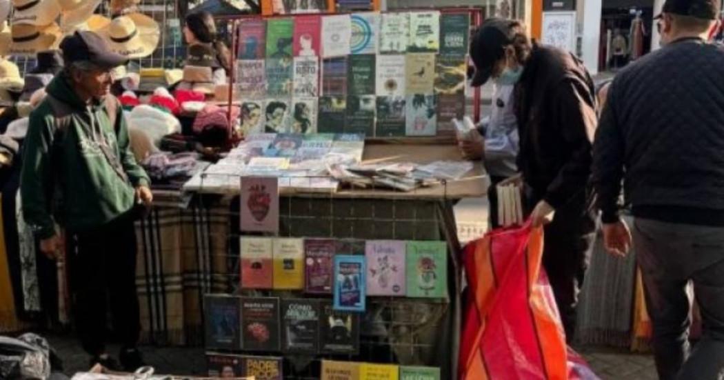 Toma de libros piratas y reorganización del espacio público en Bogotá