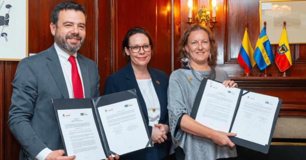 Bogotá and Sweden signed an agreement to build a biogas pilot plant