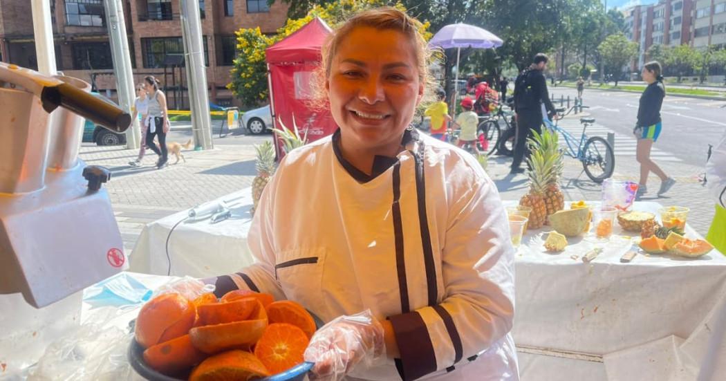 Bogotá y sus historias: mujer detrás de jugo que conquista la ciclovía