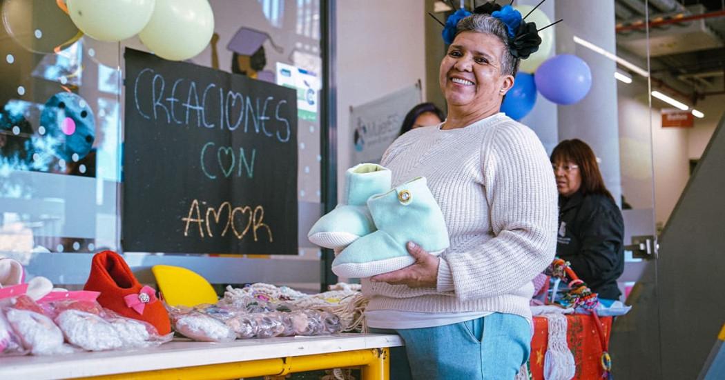 Mujeres Bogotá autonomía económica y formación con apoyo del Distrito