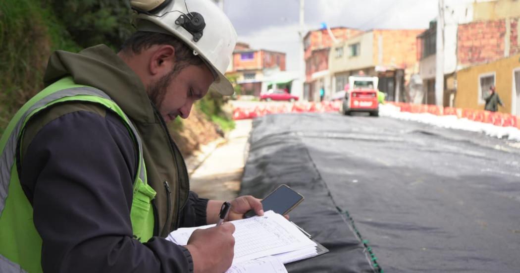 Trabajos en la vía oriente en la zona del triángulo de San Cristóbal