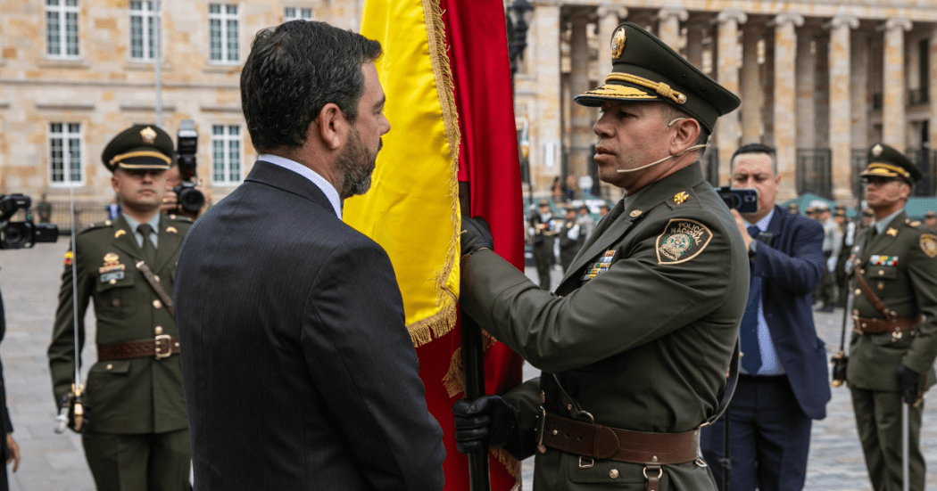 En Bogotá llegó el nuevo general Giovanni Cristancho y 500 policías