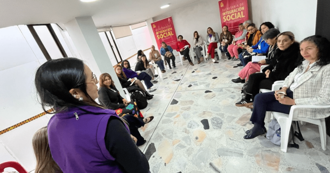 8M Bogotá encuentro entre el Distrito y mujeres de localidad Kennedy