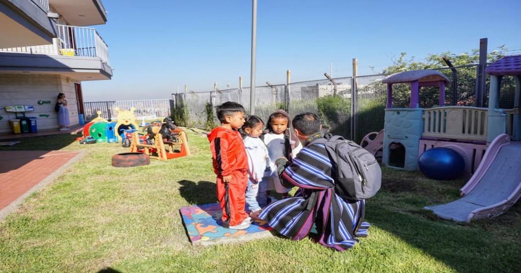 Bogotá comprometida con acceso de servicios esenciales a niños Emberá