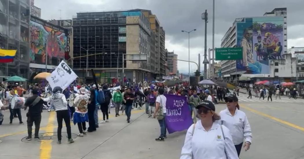 Movilidad Bogotá y rutas TransMilenio manifestaciones Día del Trabajo hoy jueves