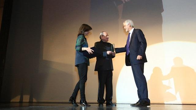 Reconocimiento maestro Carlos Villa - Foto: Prensa Alcaldía Mayor / Diego Bauman