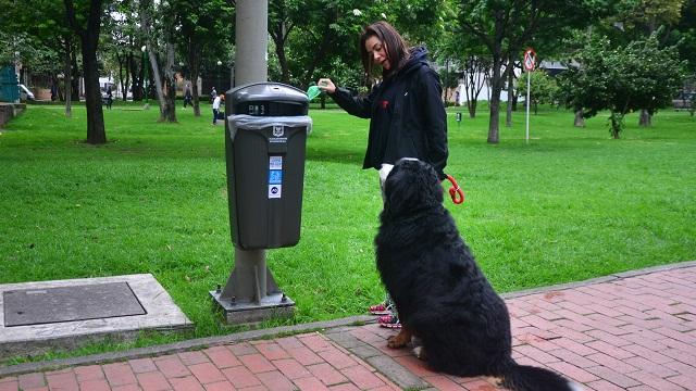 Canecas de basura Chapinero - Foto: Prensa Acueducto de Bogotá