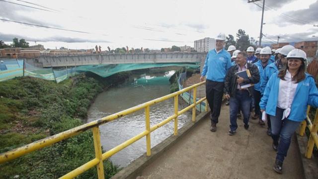 Recorrido de obras de movilidad en Bosa - Foto: Prensa Alcaldía Mayor/ Camilo Monsalve