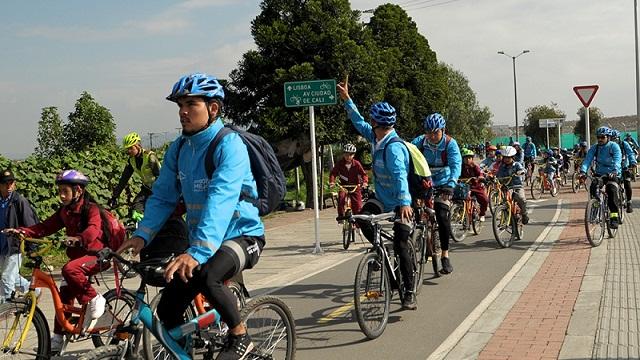 Al Colegio en Bici por toda Bogotá - Foto: Comunicaciones Secretaría de Educación 