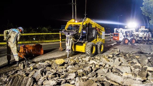 Cuadrillas hasta de 50 hombres trabajaron de 9 p.m. a 5 a.m. tapando huecos. Foto: UMV