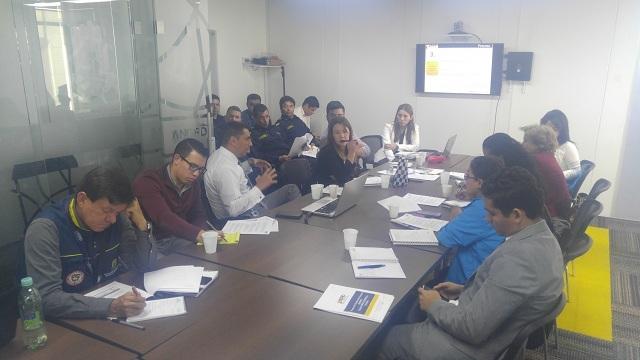 Bomberos de Bogotá se capacitan para certificación INSARAG. Foto: Prensa Bomberos