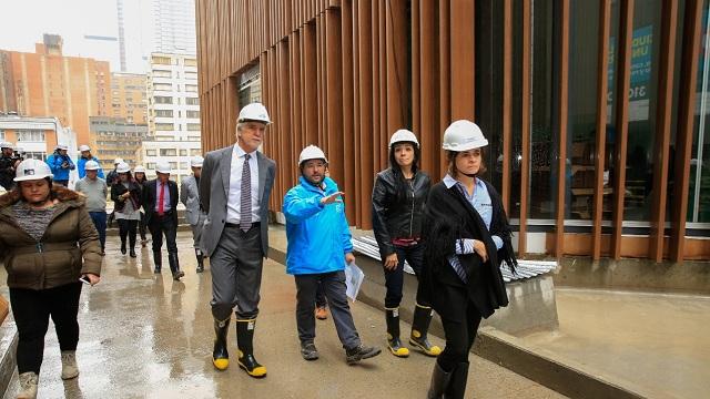 Alcalde Peñalosa inspeccionó el avance de las obras de la nueva Cinemateca de Bogotá