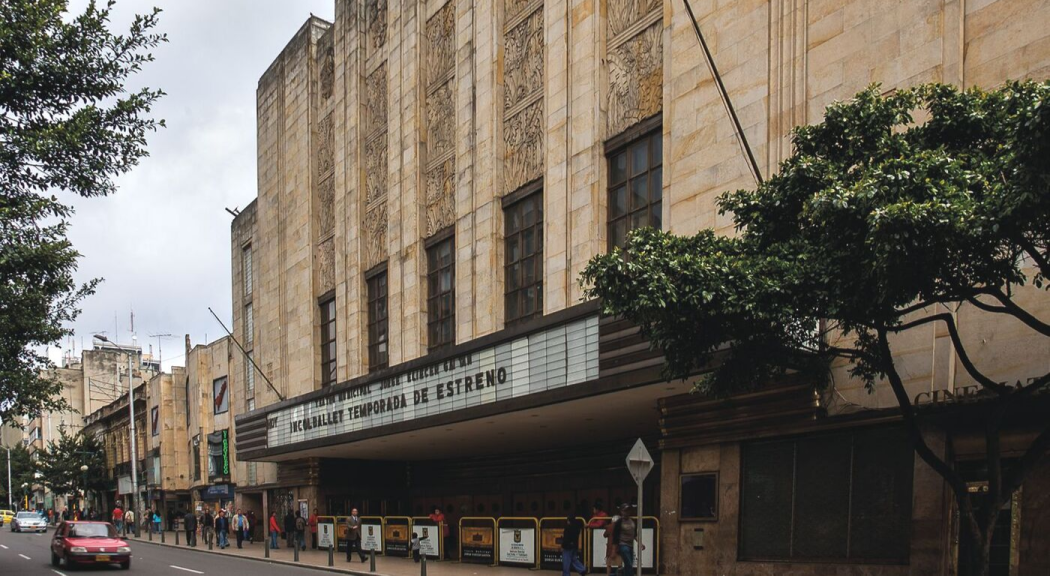 Fachada del teatro Jorge Eliécer Gaitán, de Bogotá.