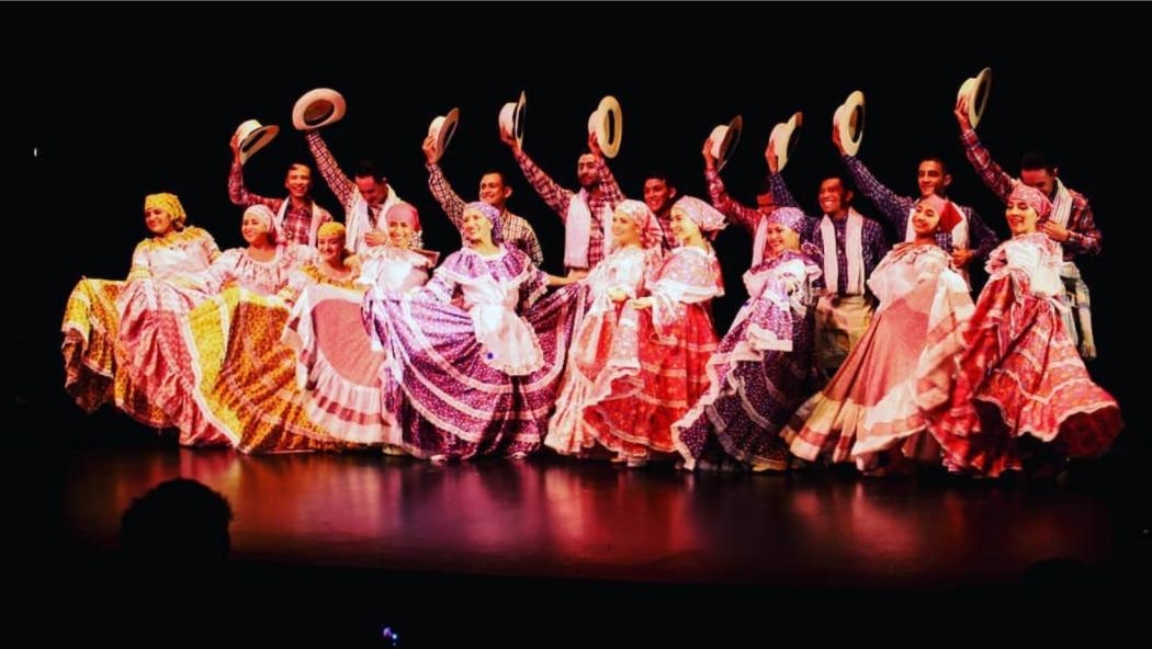 Presentaciones de danzas en la Feria Internacional del Libro 2023