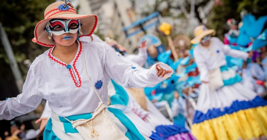 Bogotá: Gran desfile de comparsas por la carrera Séptima 6 de agosto