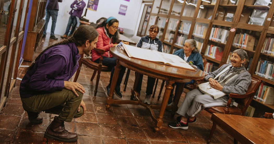 Club de lectura Las canas se toman la palabra en la FUGA