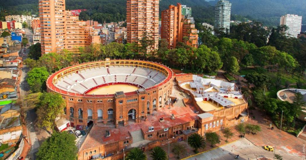 Explora y apoya el talento local en esta feria que trasciende la Navidad.