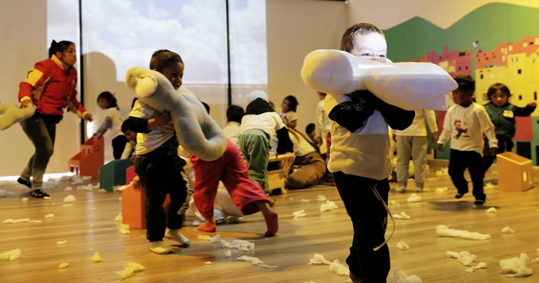 Experiencia artística de IDARTES para niños y niños en Bogotá 