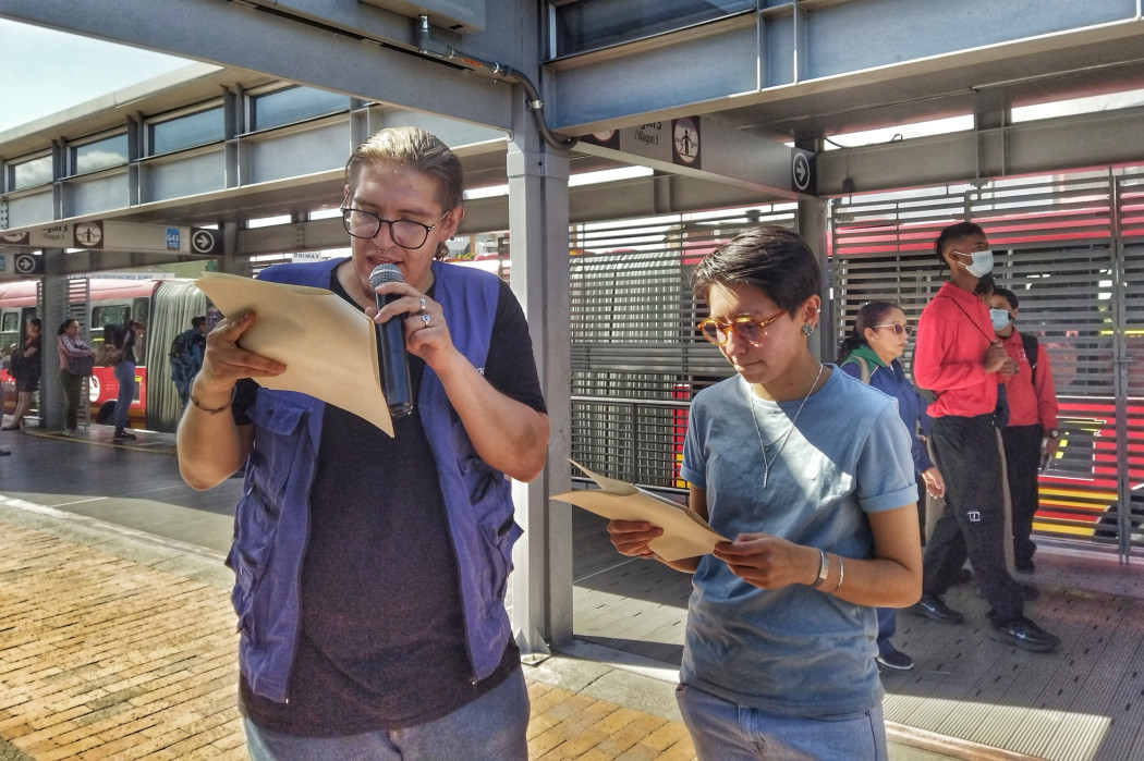 Toma cultural el 18 de Octubre en la Biblioestación Banderas 