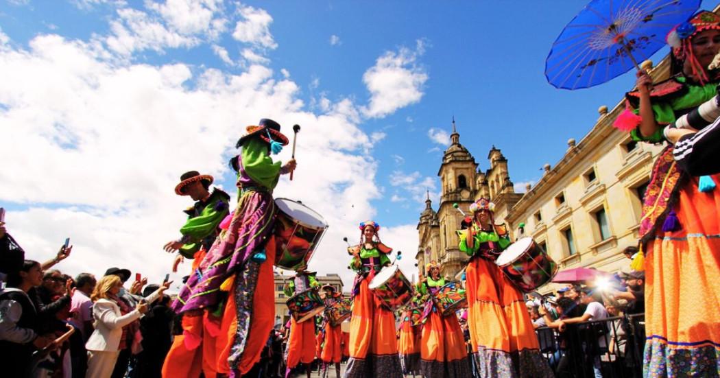 Navidad en Bogotá 2024 con desfile navideño sábado 7 de diciembre