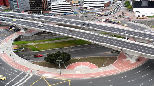 Embellecimiento de los puentes - Foto: Sainc Ingenieros Constructores S.A