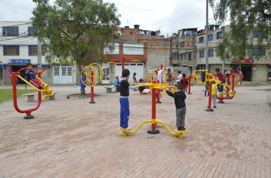 Alcaldía Local de Suba interviene los parques locales de la zona