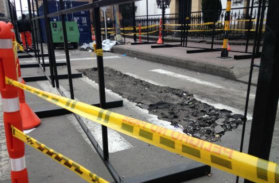 Trabajos de arquelogía en carrera Séptima - Foto: IDU