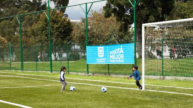 Cancha sintética - Foto: Prensa Alcaldía Mayor