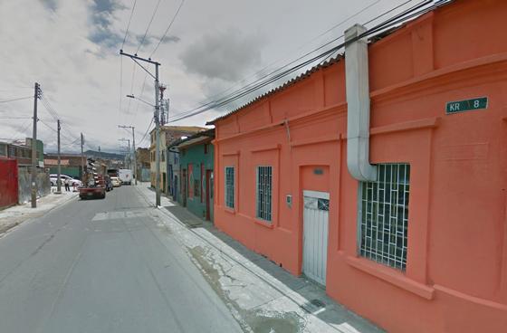 Rehabilitada carrera octava, vía principal del barrio Las Cruces de localidad Santa fe