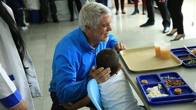 Colegios de la ciudad estrenan menús para sus almuerzos - Foto: Comunicaciones Alcaldía / Diego Bauman