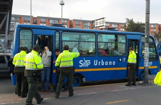 Policía captura a jóvenes delincuentes en Kennedy - FOTO: Prensa MEBOG