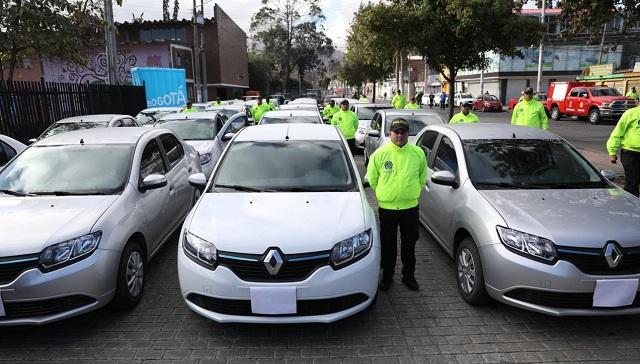 Entrega de parque automotor - FOTO: Prensa Secretaría de Seguridad.