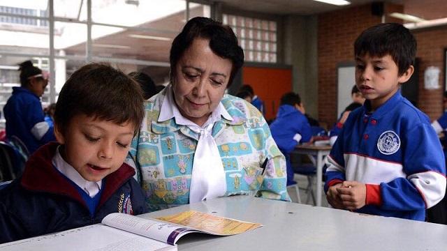 Profesores podrán aplicar entre 29 programas de especialización y maestría y un doctorado. Foto: Secretaría de Educación