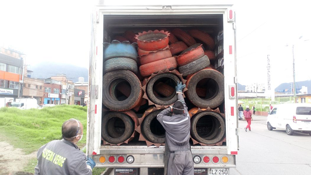 La Alcaldía Peñalosa ha recogido más de 63.000 llantas del espacio público