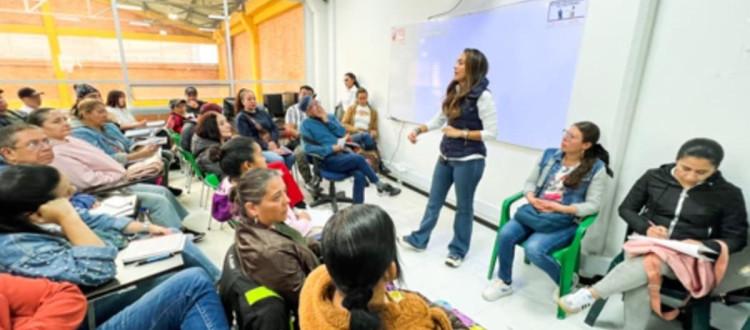 Personas reunidas - Foto IPES