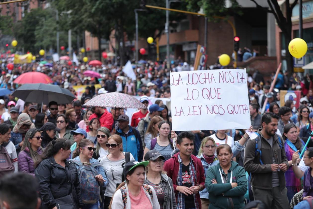 Minuto a minuto de las movilizaciones sociales. Imágenes de la protesta. 