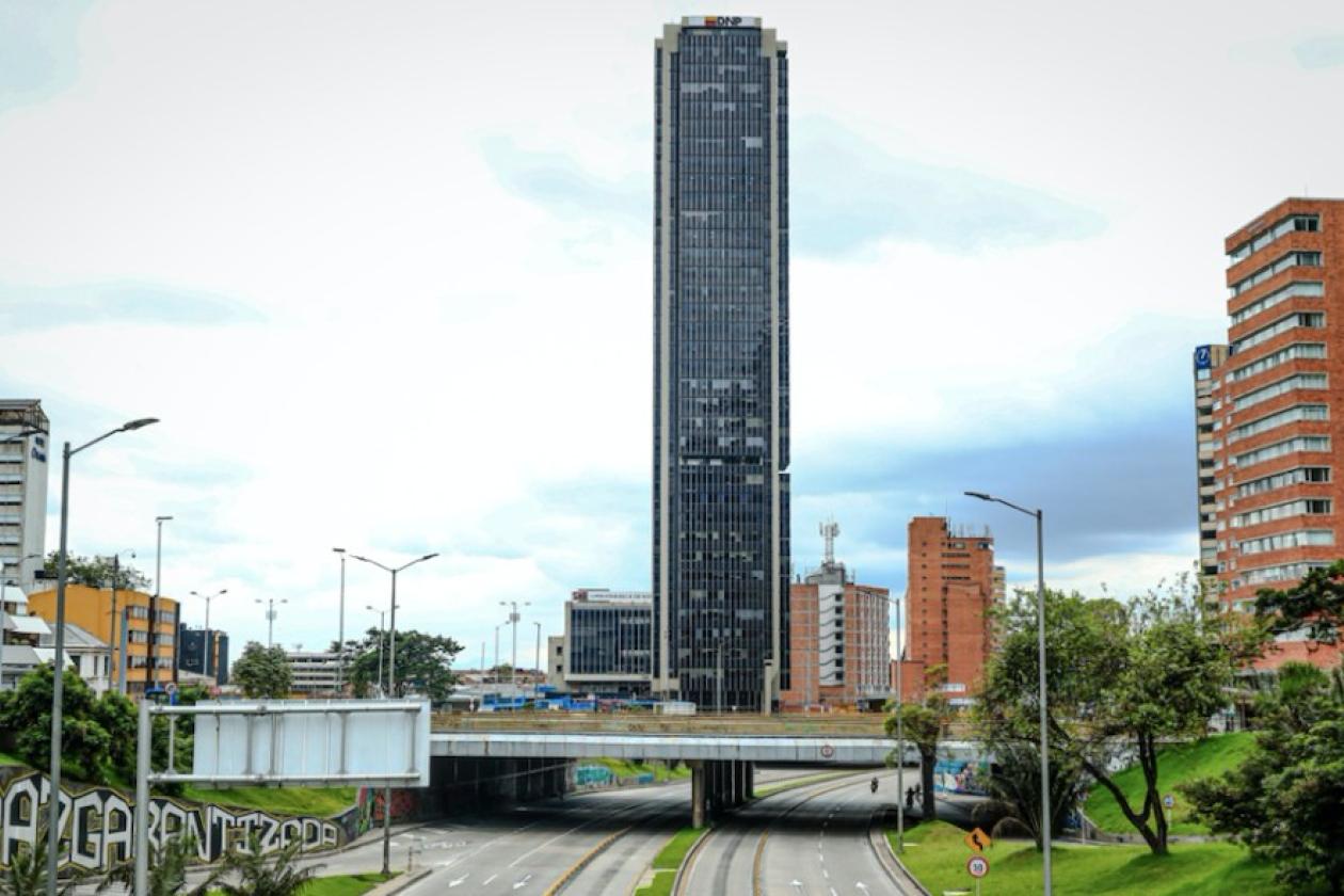 Foto de la torre Colpatria.