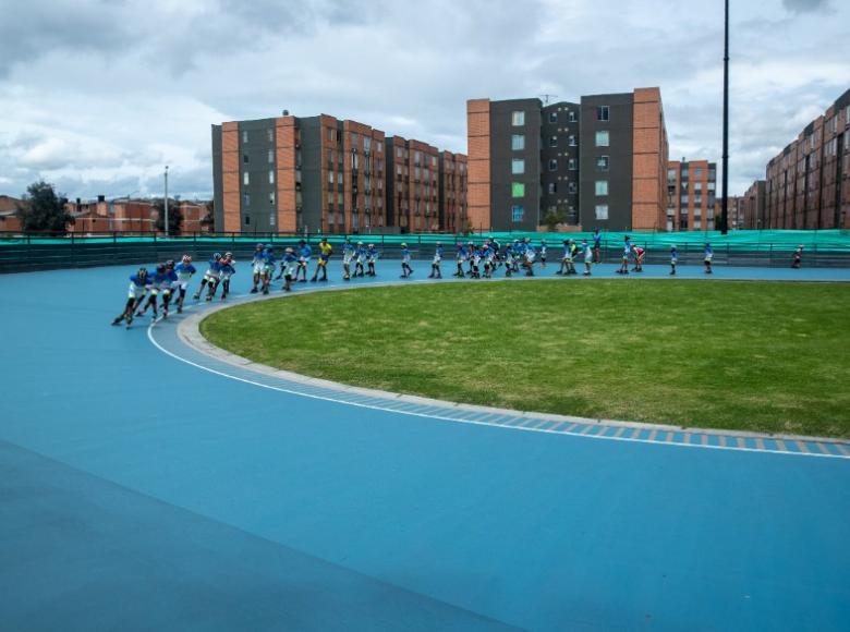 La pista para patinaje, triciclo y trote, San Ignacio del Tintal se encuentra en un avance del 70 porciento.