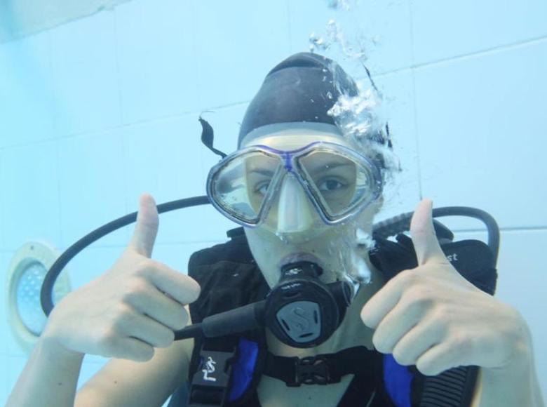 Los bogotanos se gozaron las clases de buceo en el el Complejo Acuático - Foto: Twitter I.D.R.D.