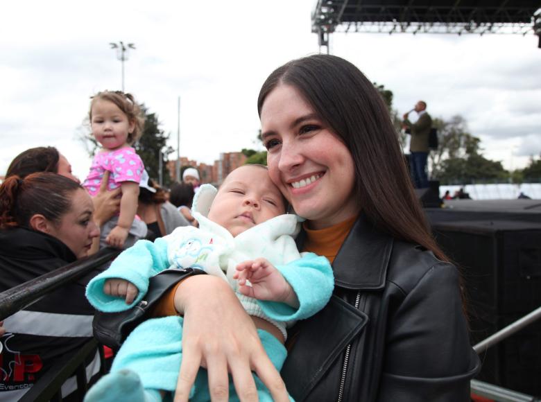 La actriz Taliana Vargas se unió a la campaña 'Todos por la Lactancia' y contó a los asistentes sobre su experiencia con la lactancia materna.