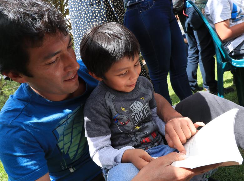 Visita de la alcaldesa a bibliotecas y biblioestaciones en Suba