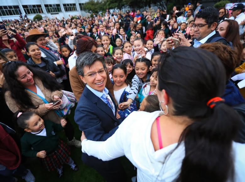 Bienvenida al año escolar en Colegios distritales. Foto: Cristian Martínez-Alcaldía de Bogotá.